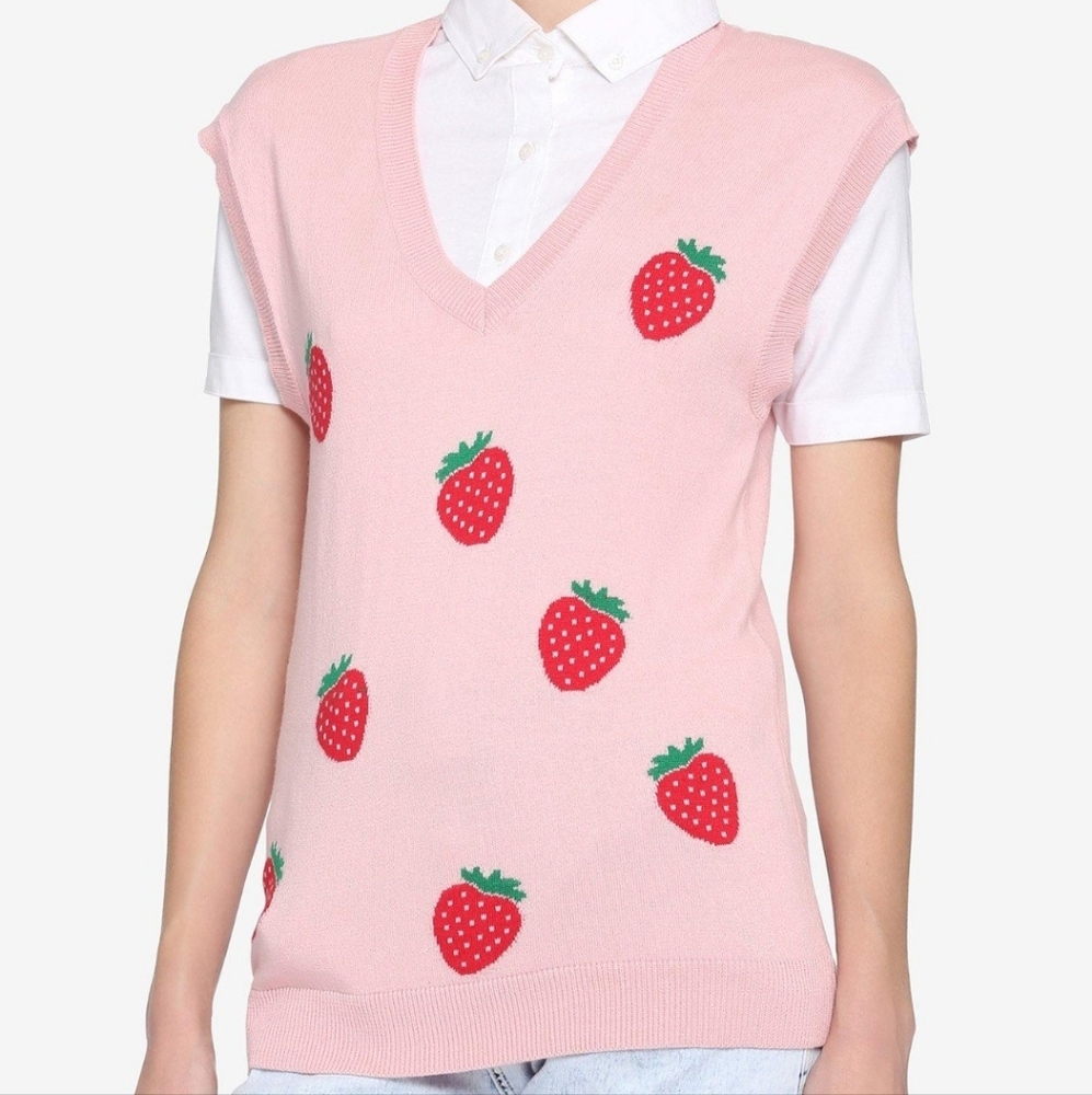 Hot Topic Sweater Vest Womens Size M Pink Strawberry Fruit Pullover Sleeveless